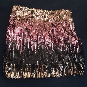 New with tags Forever 21 mini skirt!! Size S